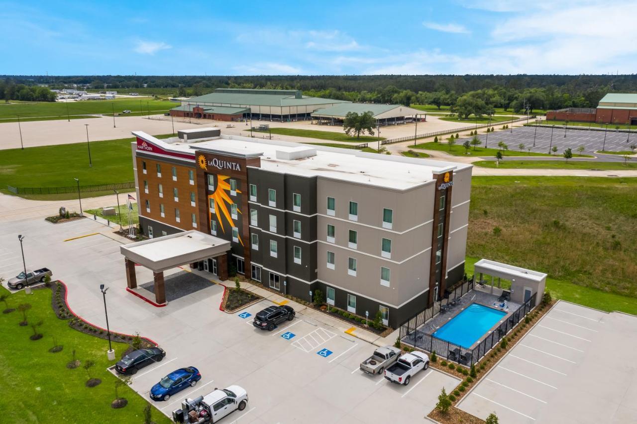 La Quinta Inn & Suites By Wyndham Sulphur Lake Charles Bagian luar foto