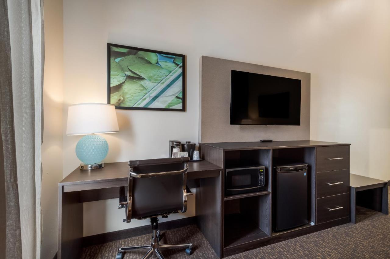 La Quinta Inn & Suites By Wyndham Sulphur Lake Charles Bagian luar foto