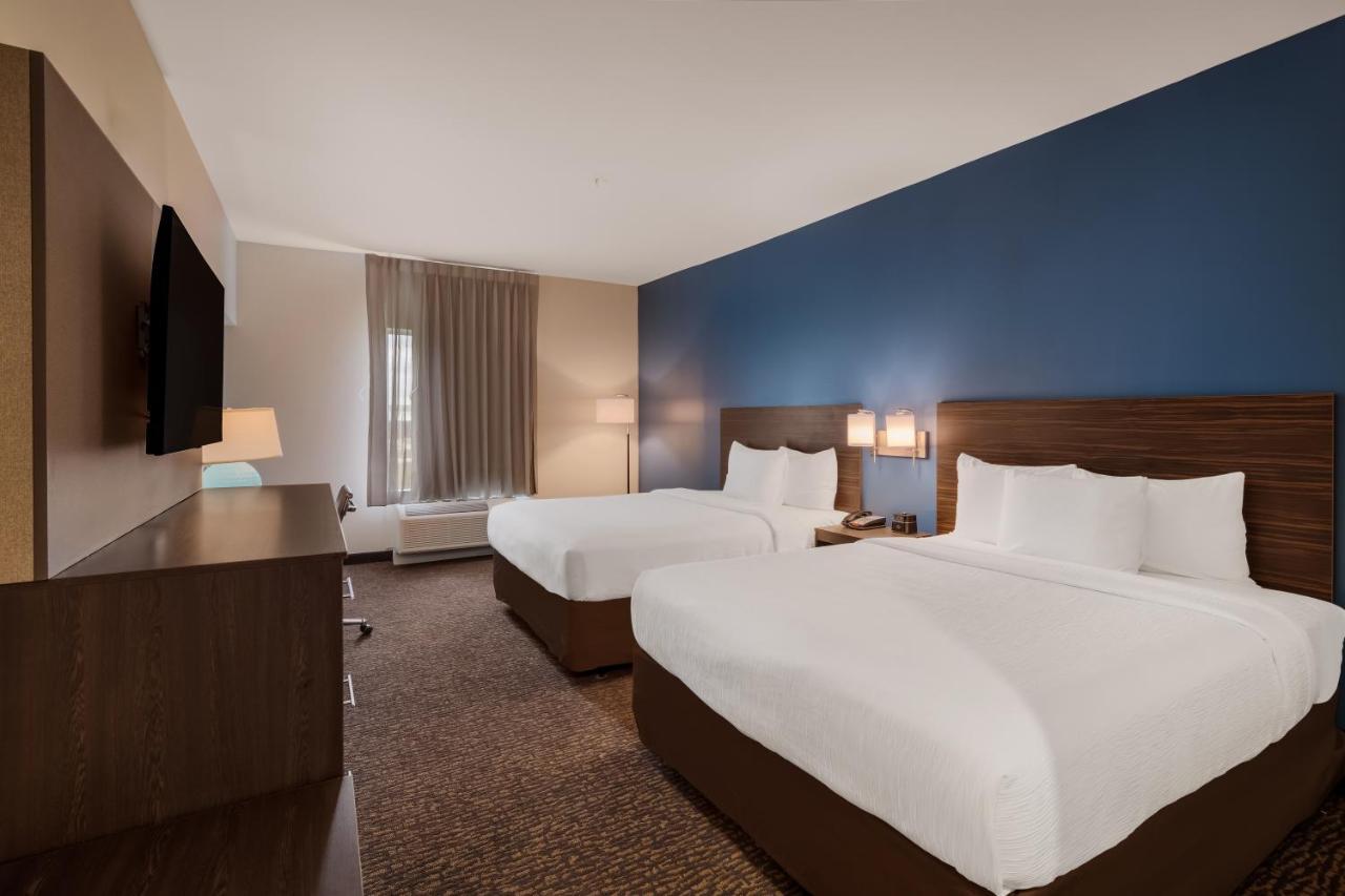 La Quinta Inn & Suites By Wyndham Sulphur Lake Charles Bagian luar foto