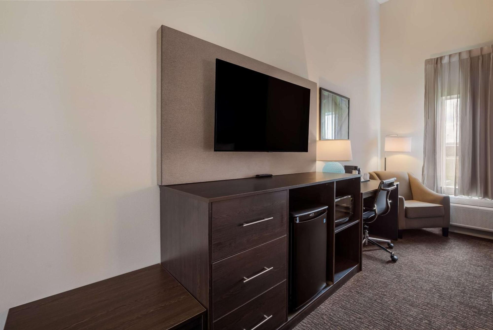 La Quinta Inn & Suites By Wyndham Sulphur Lake Charles Bagian luar foto